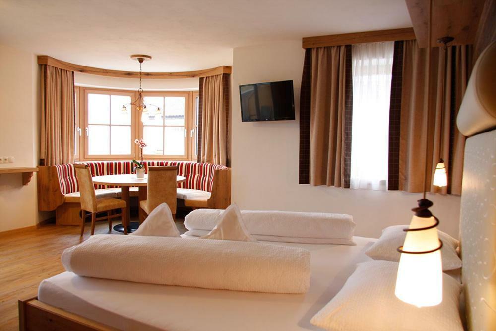 Hotel Nussbaumerhof *** Роденго Экстерьер фото